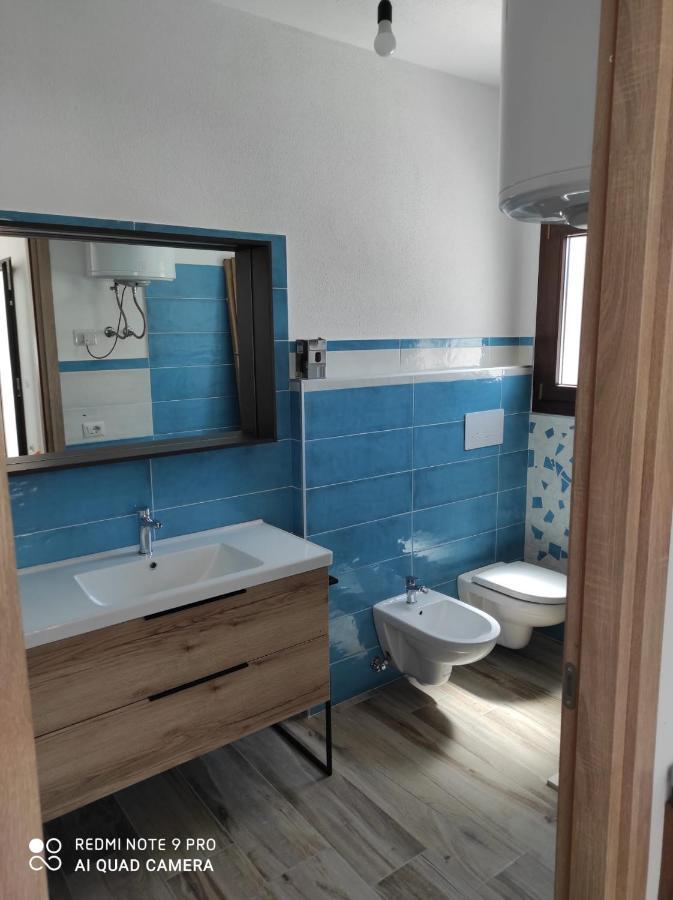 Appartement F2 Meuble Loculi Kültér fotó