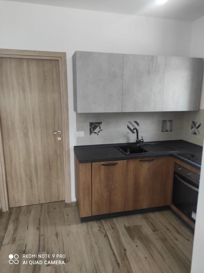 Appartement F2 Meuble Loculi Kültér fotó